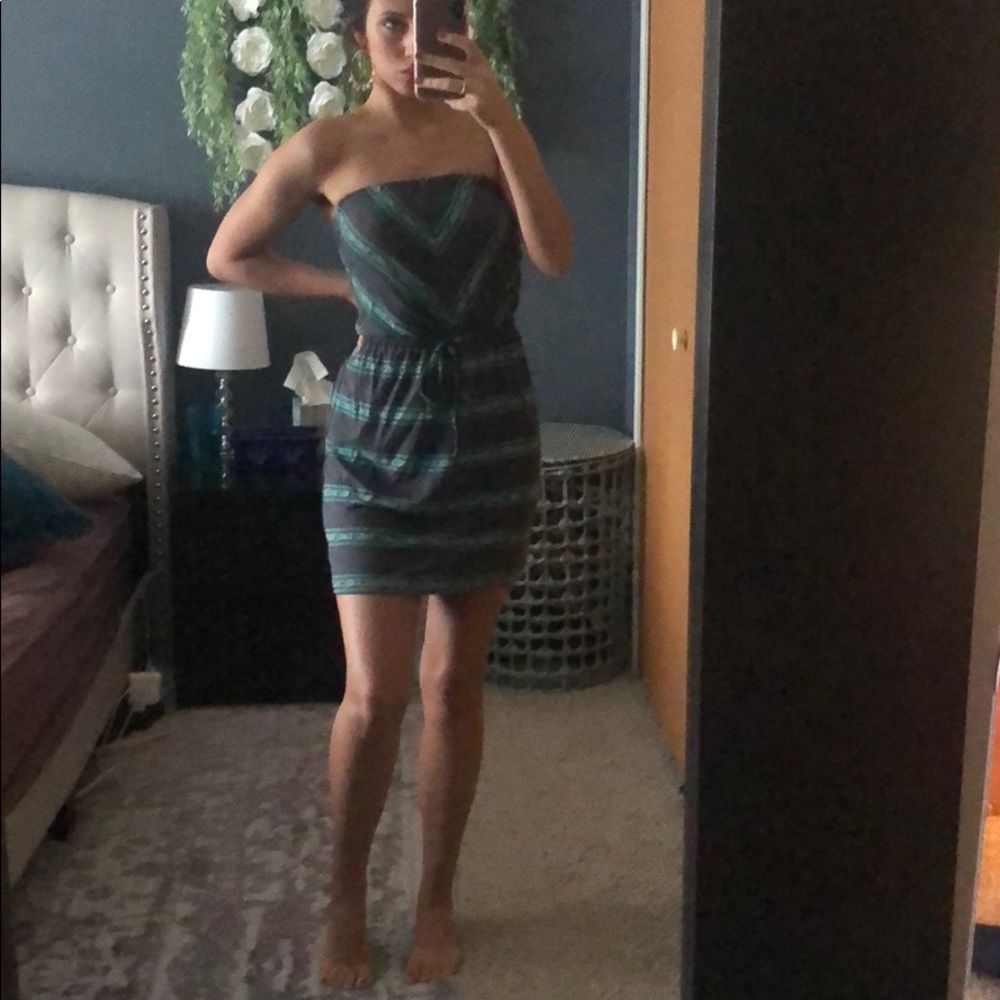 Strapless dress.